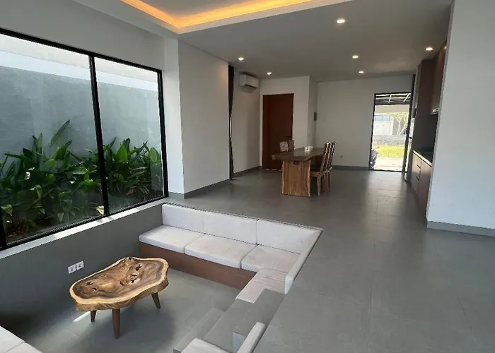 Tomato Spring Villa *