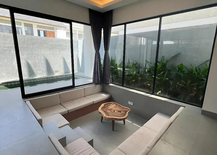 Tomato Spring Villa
